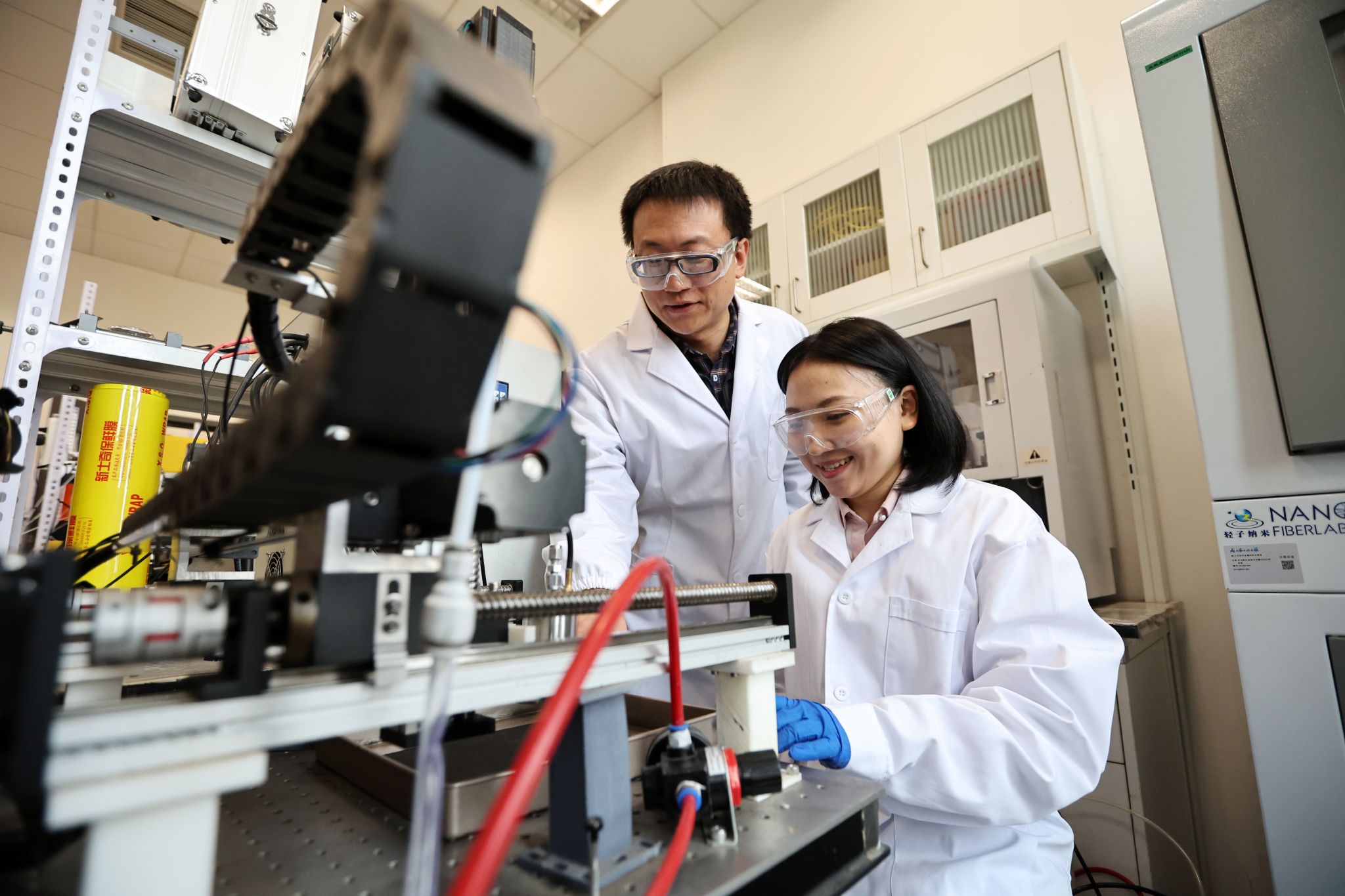 天津大学研发新材料助力过氧化氢合成迈向“即产即用”，物联网技术赋能智慧化工新未来